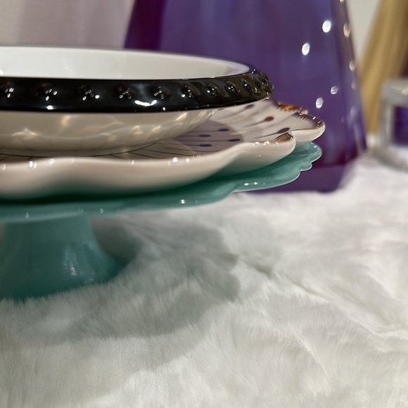 2 LEFT🔥Sky Adley Cake Stand - Picture 4 of 5